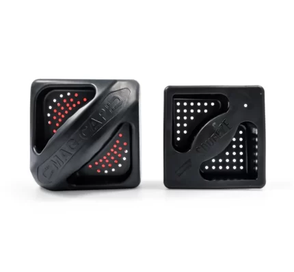 Camco 40310 Magnetic Bumper Cap  - Set, 1 Magnetic w/Lugs & 1 Insect Screen