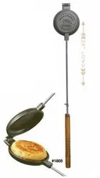 Rome's Round Pie Iron with Steel and Wood Handles