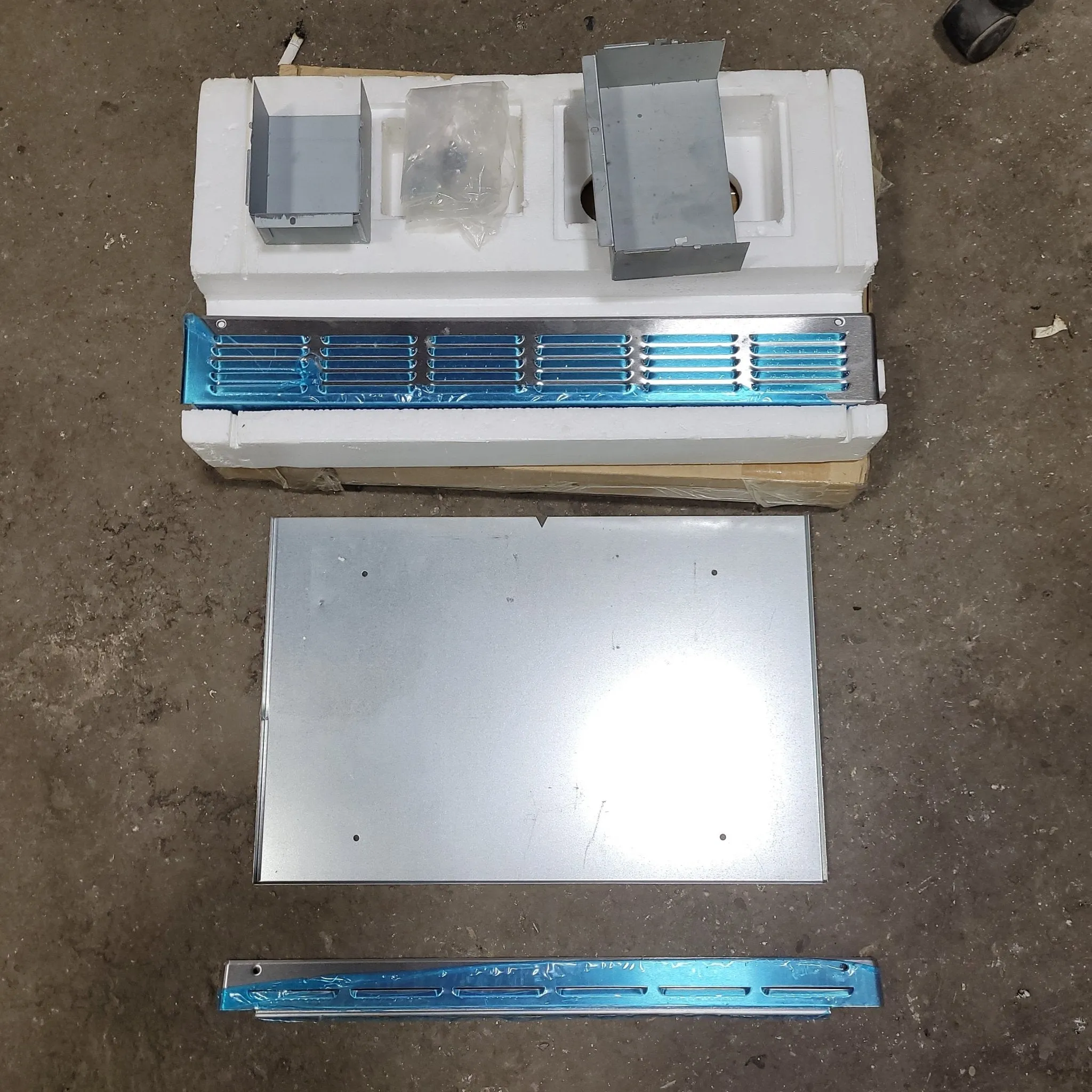 7pHigh-Pointe-Microwave-Replacement-Trim-Kit-Chrome-For-EM925BSC