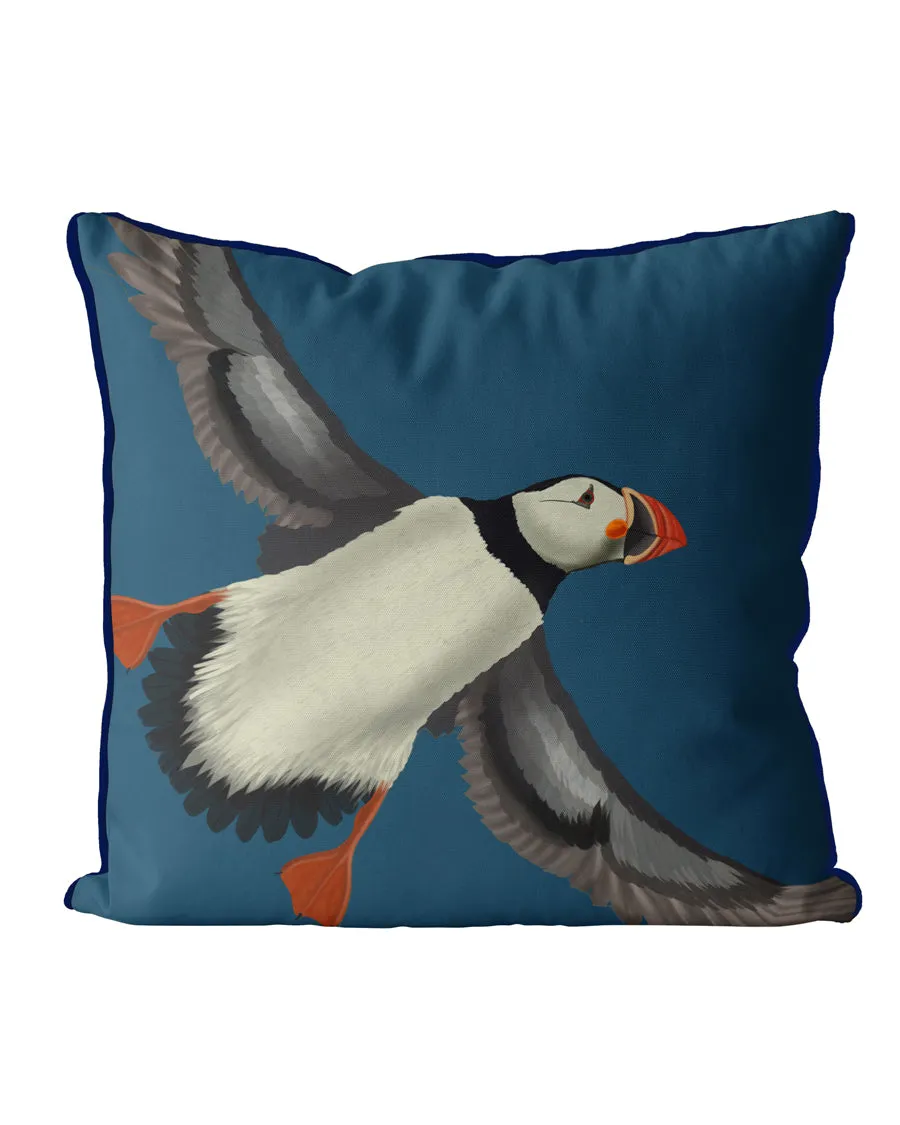 9dPuffin-In-Flight-Bird-Cushion-Throw-Pillow